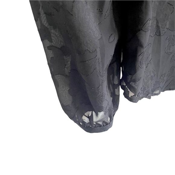 COPY - NANETTE LAPORE V-Neck Cold Shoulder Semi-Sheer Blouse Floral Design Bla… - Picture 5 of 8